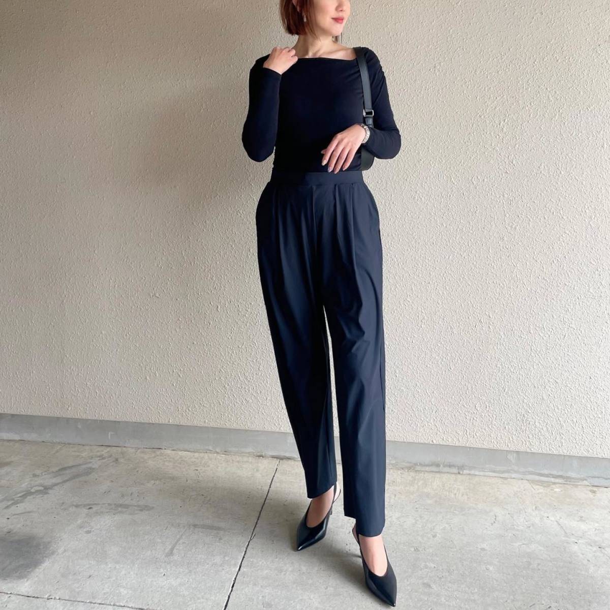 オールブラックコーデ