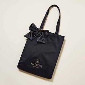 明日発売！【雑誌の付録】コンパクトに持ち運べる「トートバッグ＆リボンチャーム」