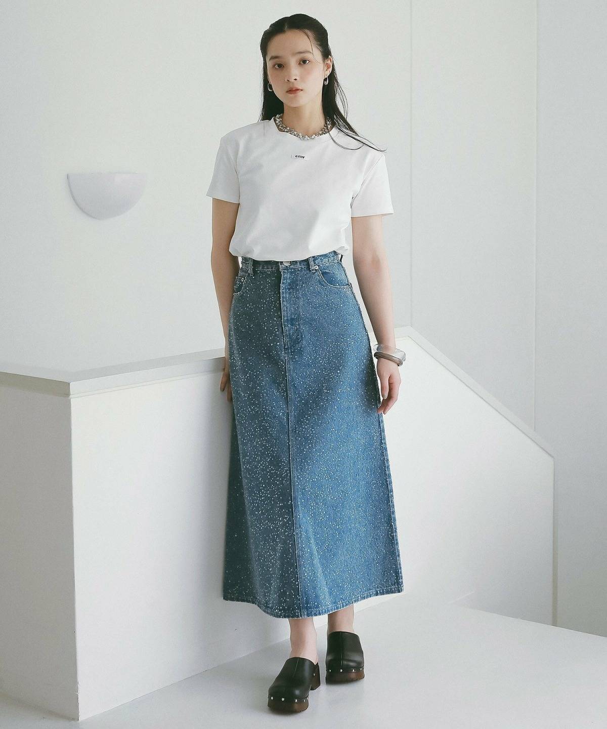 40代のデニムスカートコーデ