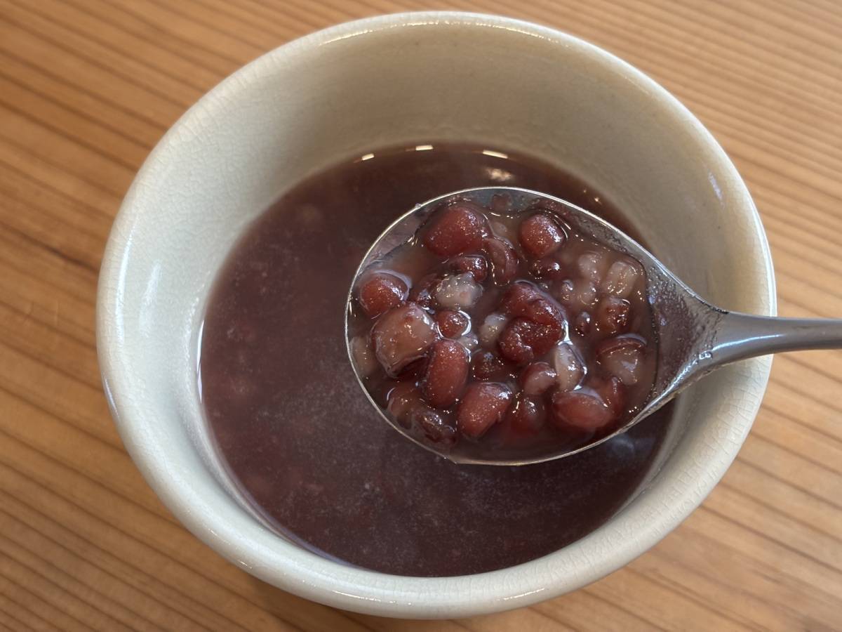 噛むほどに小豆の甘みが感じるよ♪