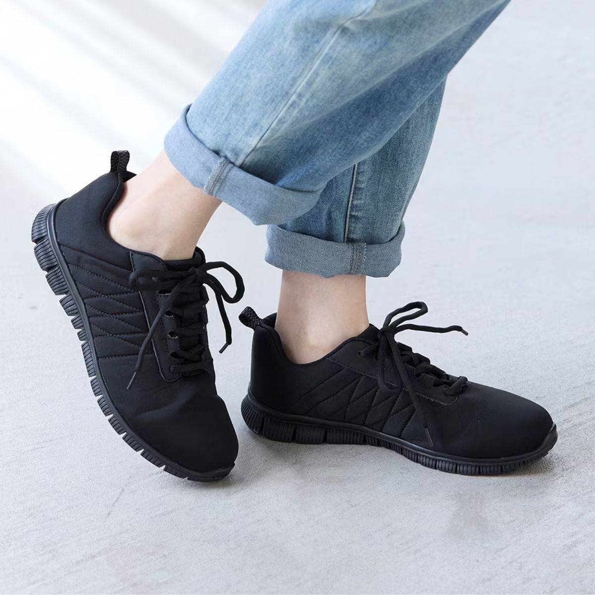 ニッセン 超軽量スポーティースニーカー