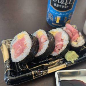 朝イチが狙いめ！お寿司もお酒も堪能できる築地市場でハシゴしてきた