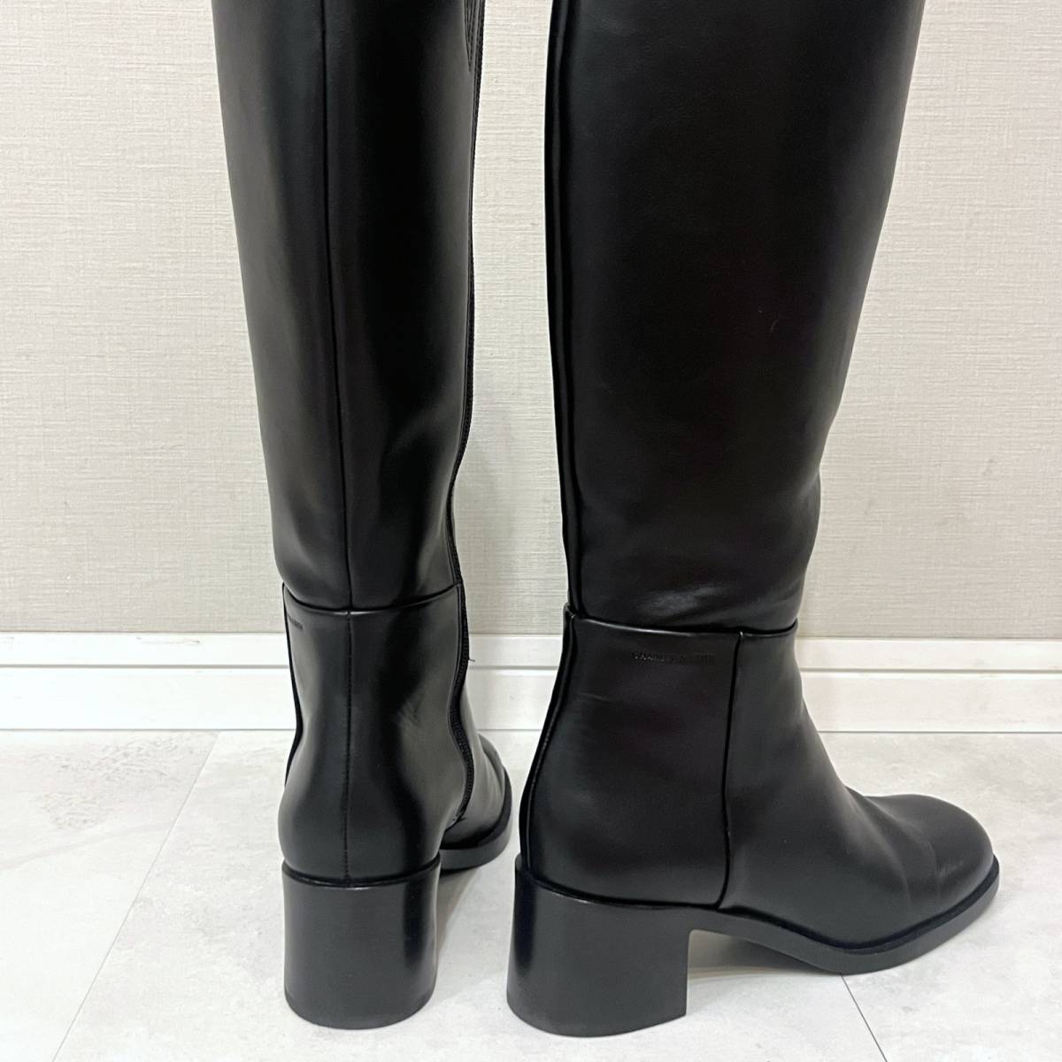 CHARLES & KEITHのロングブーツ