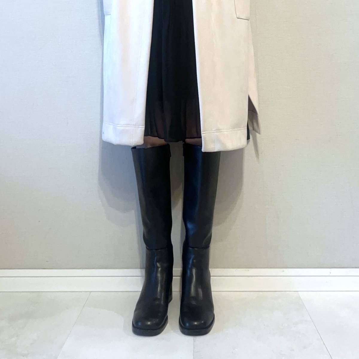 CHARLES & KEITHのロングブーツ