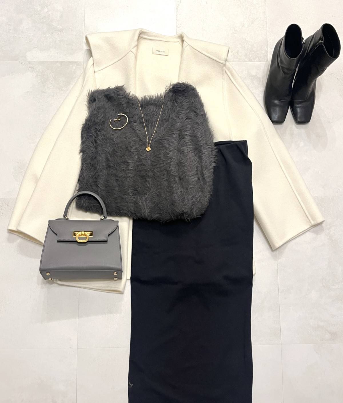 CARBOTTIのバッグを取り入れた秋冬コーデ