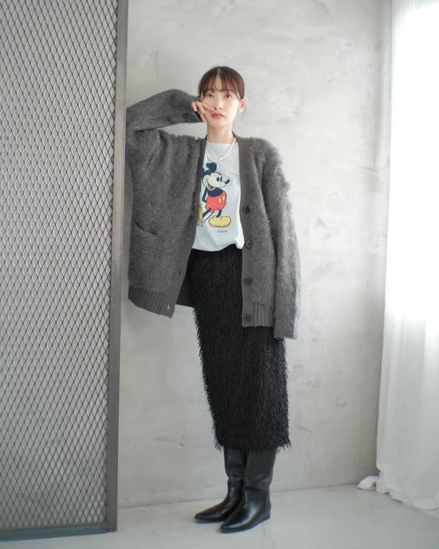 キャラクタートップスの上に羽織る!