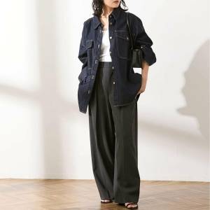 【40代】デニムシャツを大人っぽく着こなすコツは？お手本コーデ10選