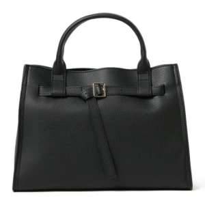 【2026年冬】1万円以内とは思えない。上品で高見えする「黒バッグ」5選