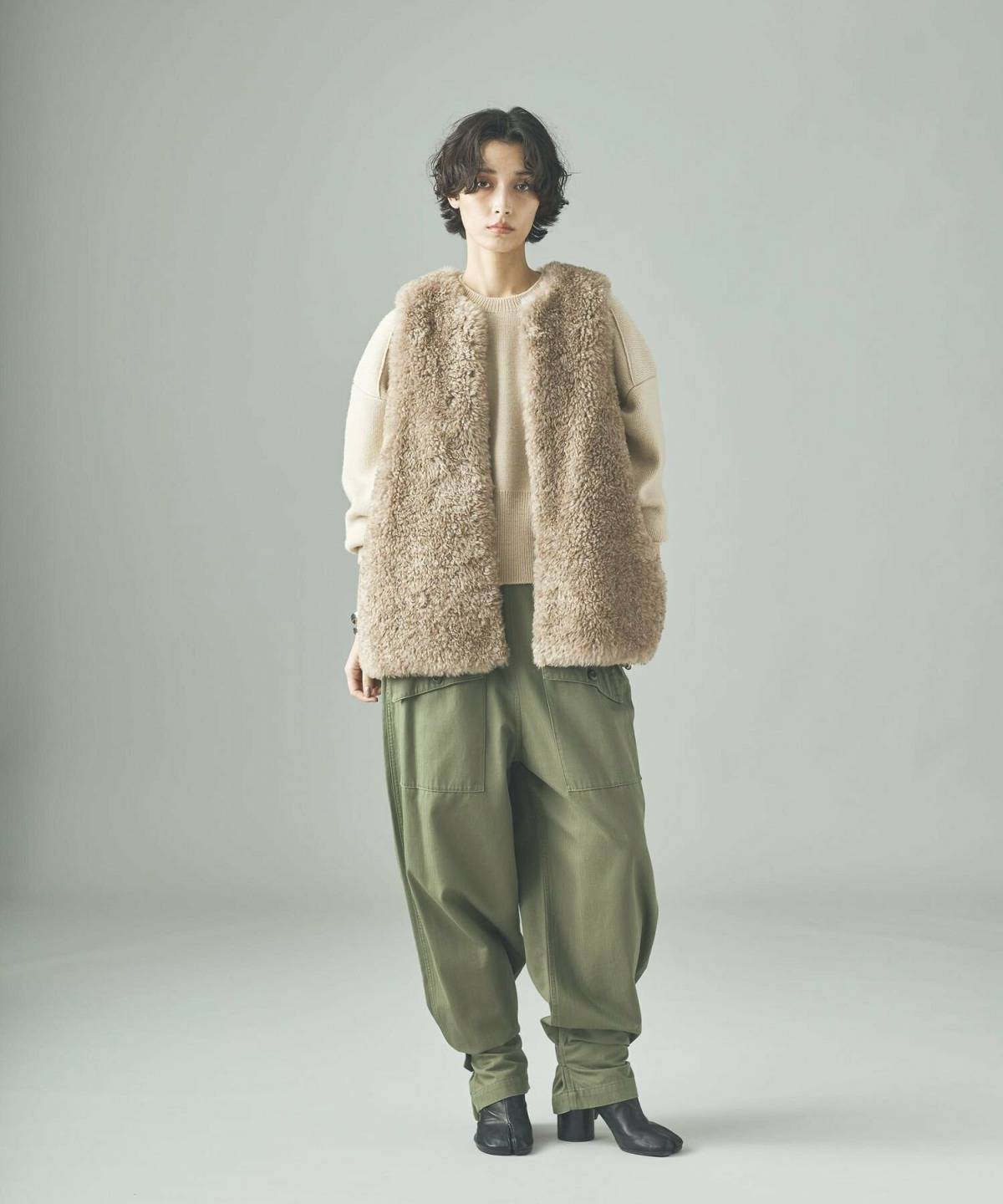 緑のパンツコーデ