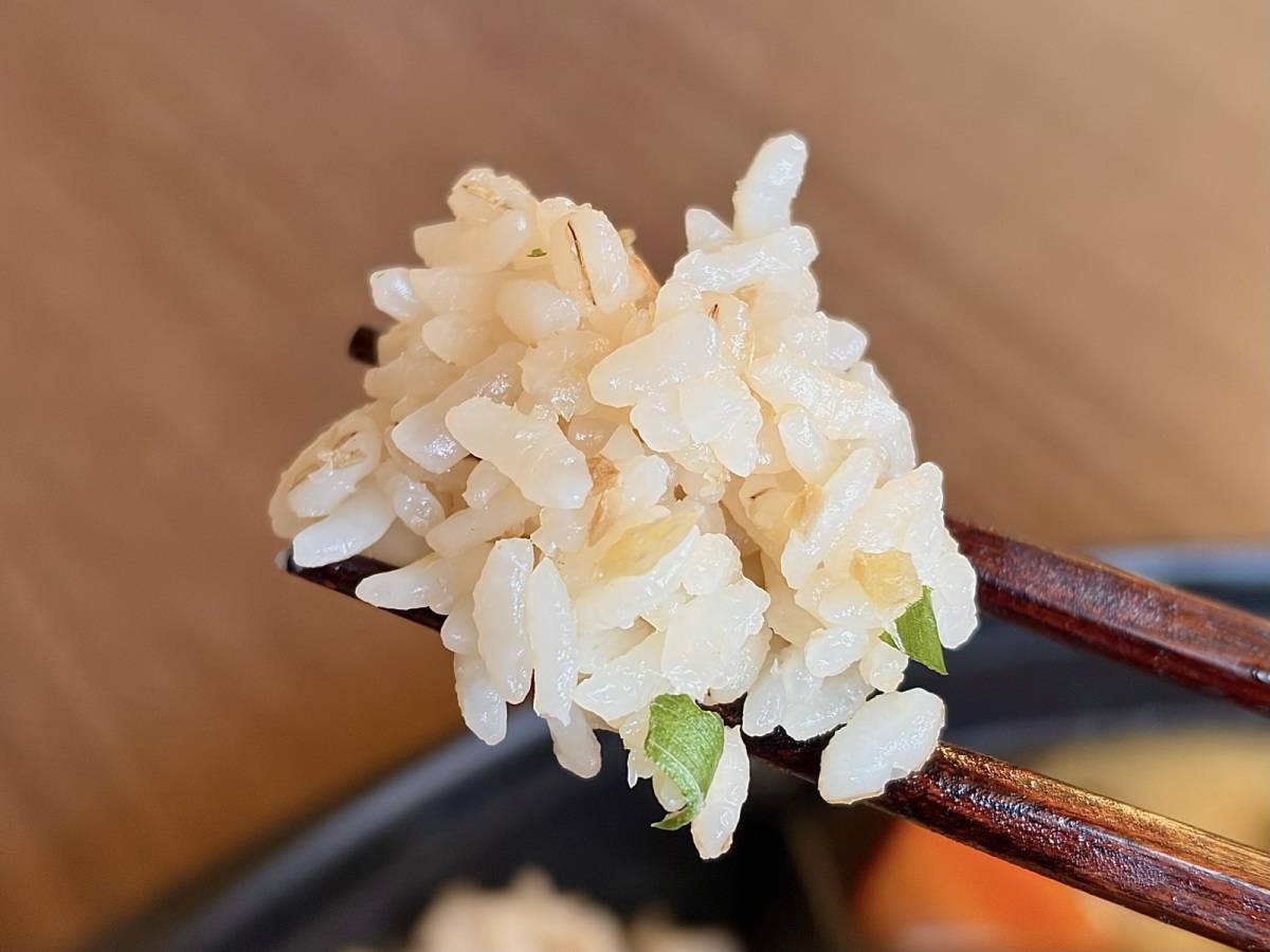 心地よいプチプチ食感にやみつき必至！