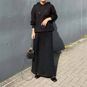 【2025年12月】最高にセンスいい……！即マネすべきパーカーコーデ5選