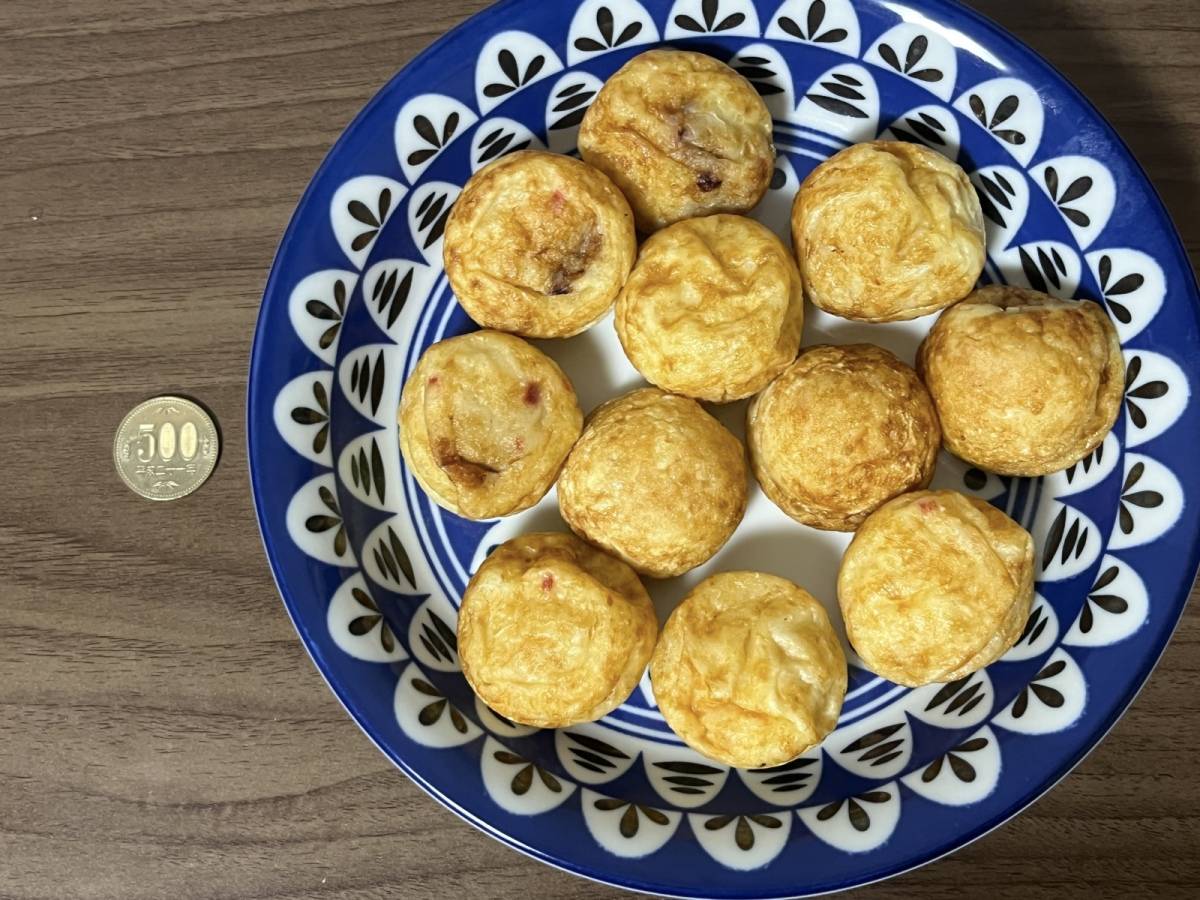500円玉と比較しても大きなたこ焼……！
