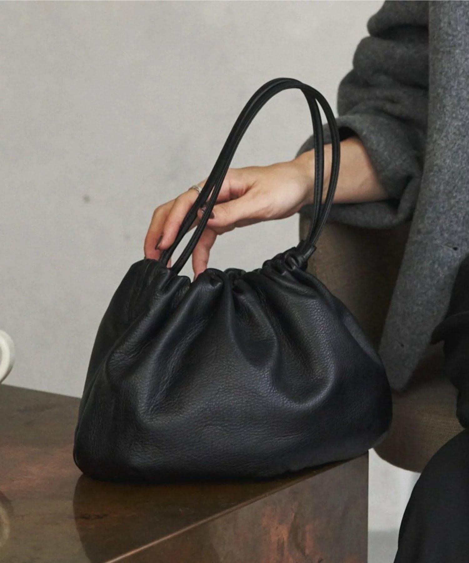 russet レザー巾着4WAYショルダーバッグ