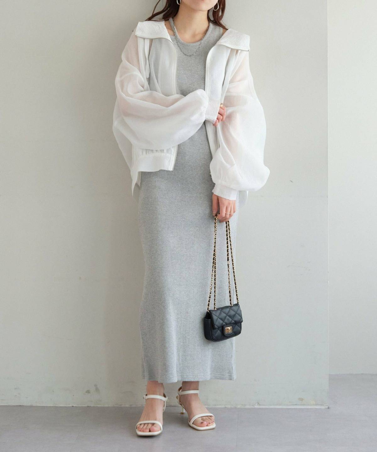 ウインドブレーカーで作るレディースコーデ