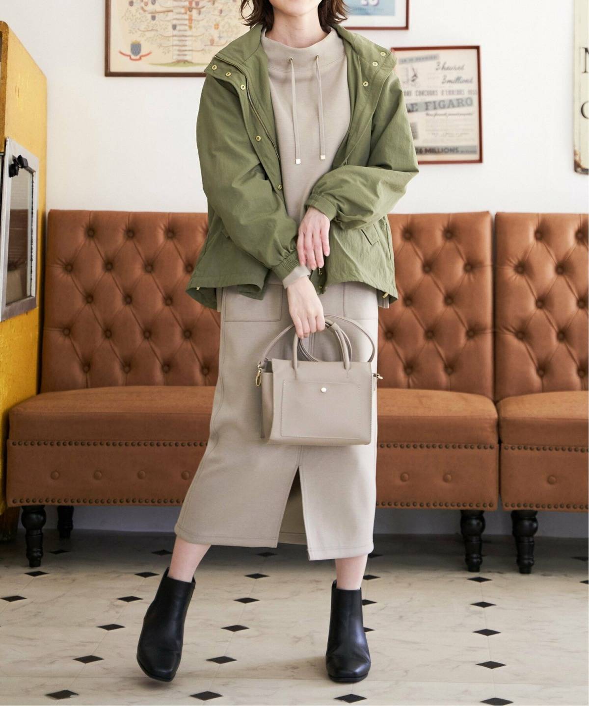 ウインドブレーカーで作るレディースコーデ