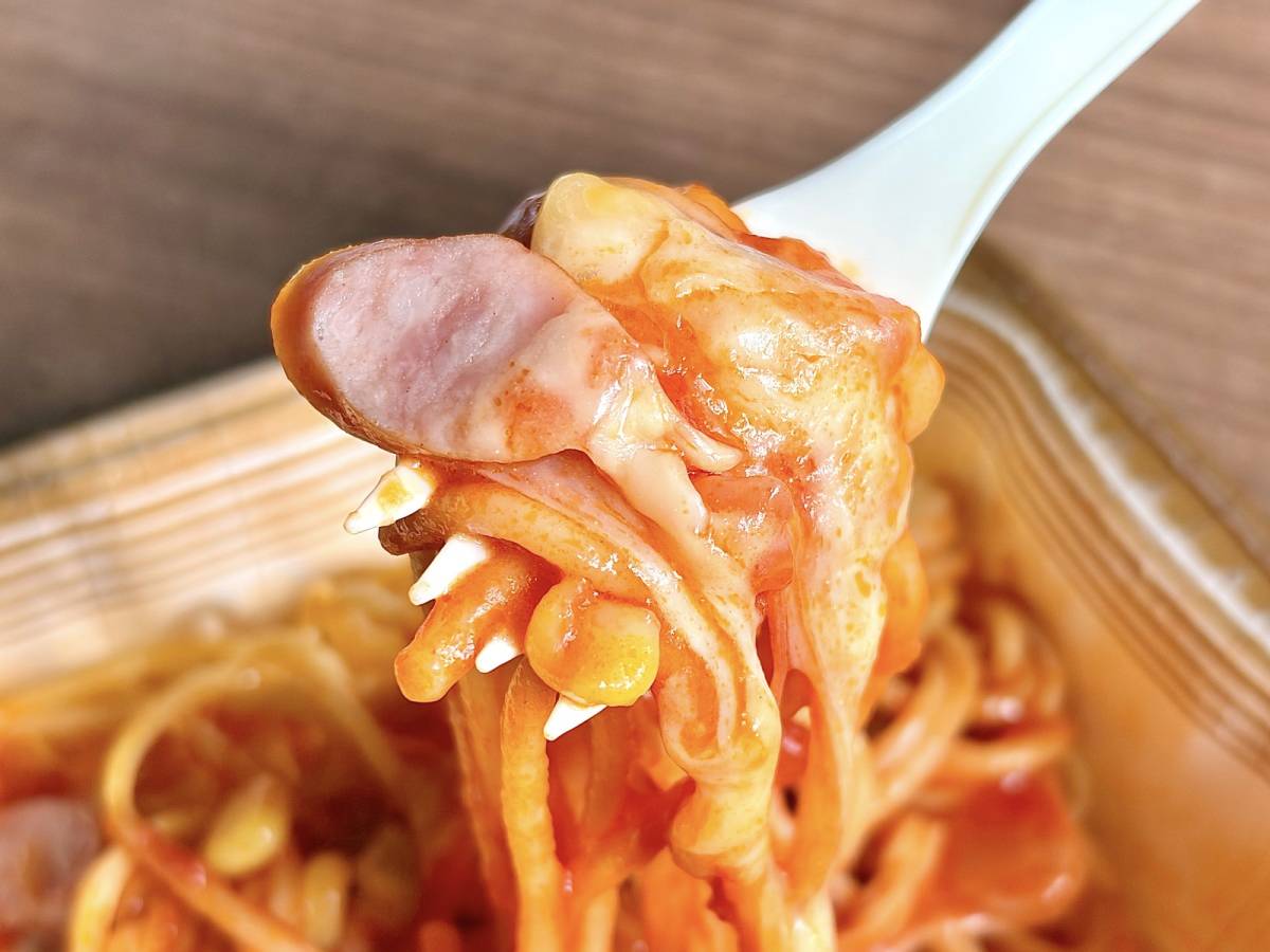 旨みの濃いソースがやみつきになる美味しさだよ♡