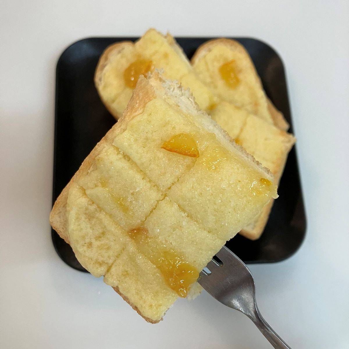 ヤマザキ公式の「いちごメロンパン風トースト」のレシピ