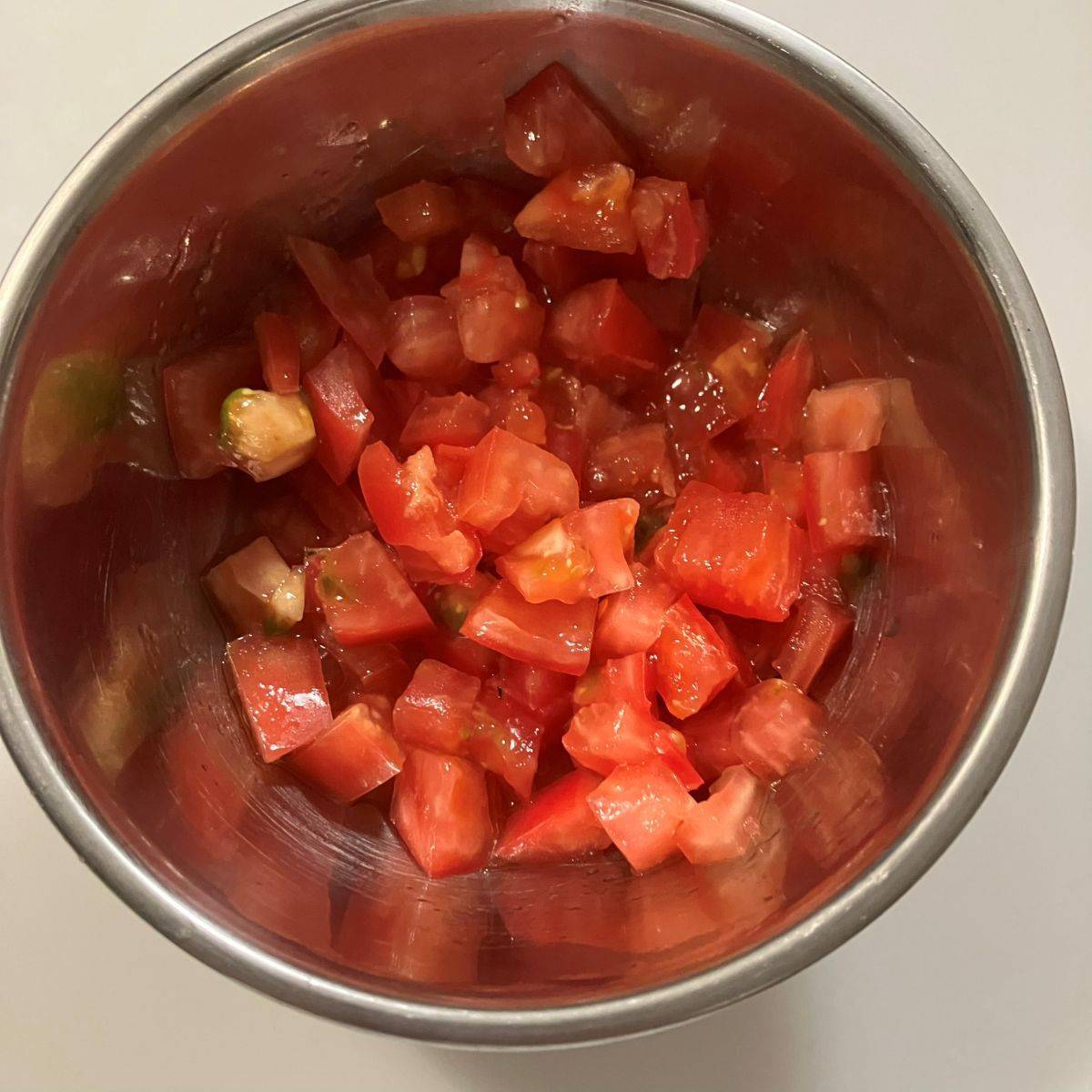 いなば公式の「夏を乗り切れ！カンタン！ツナと大葉のさっぱりトマトサラダ」のレシピ