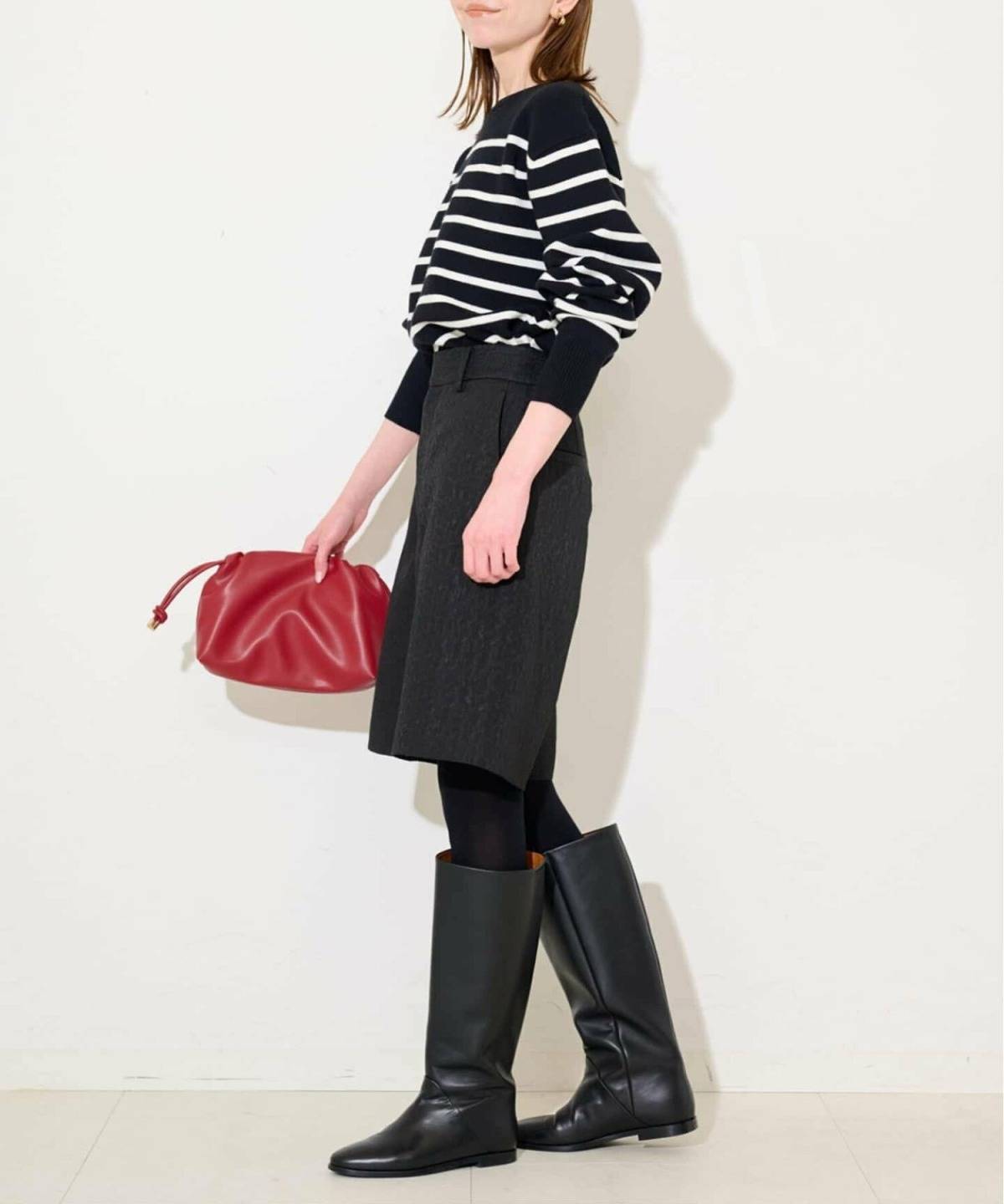 赤バッグコーデ