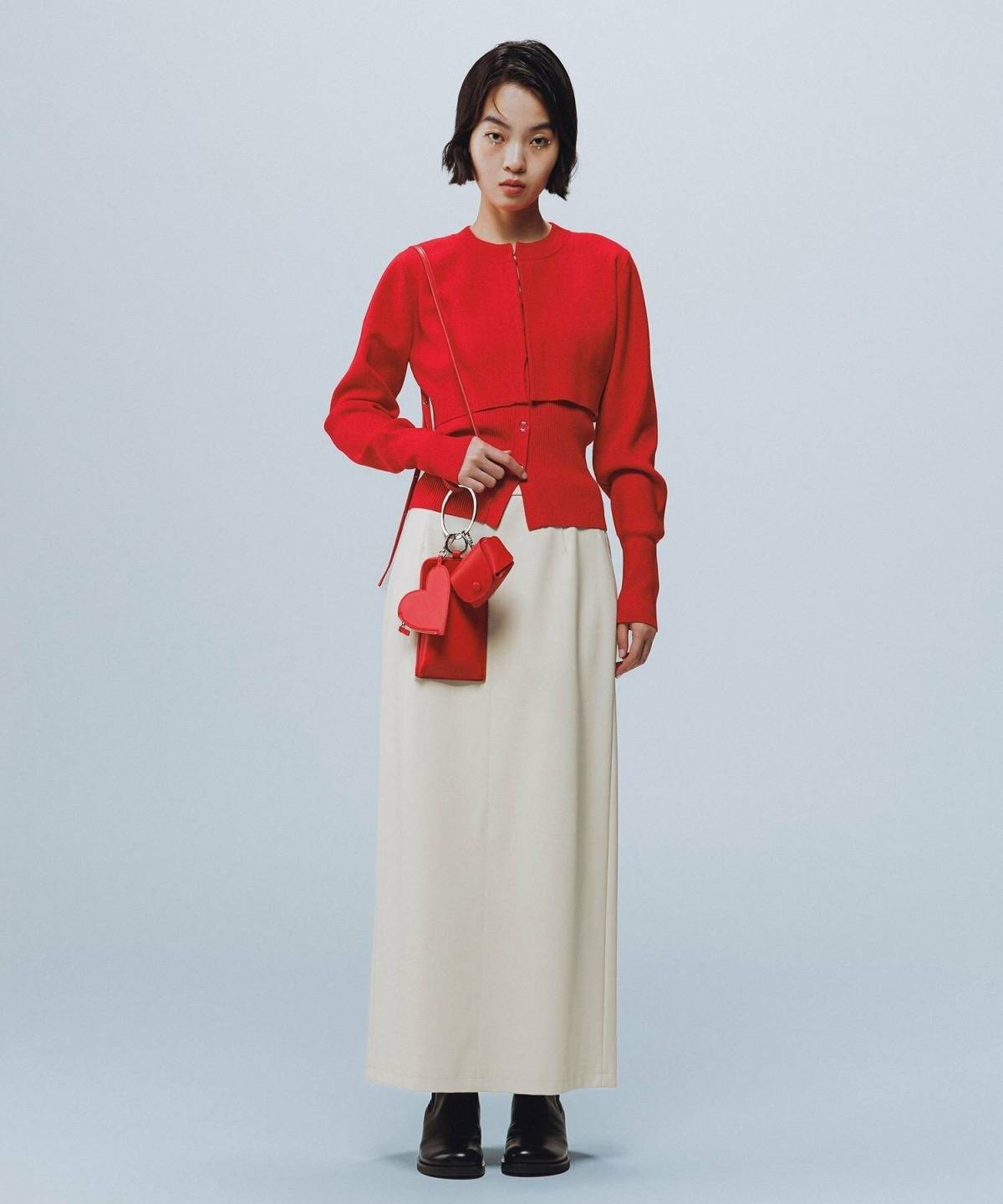 赤バッグコーデ