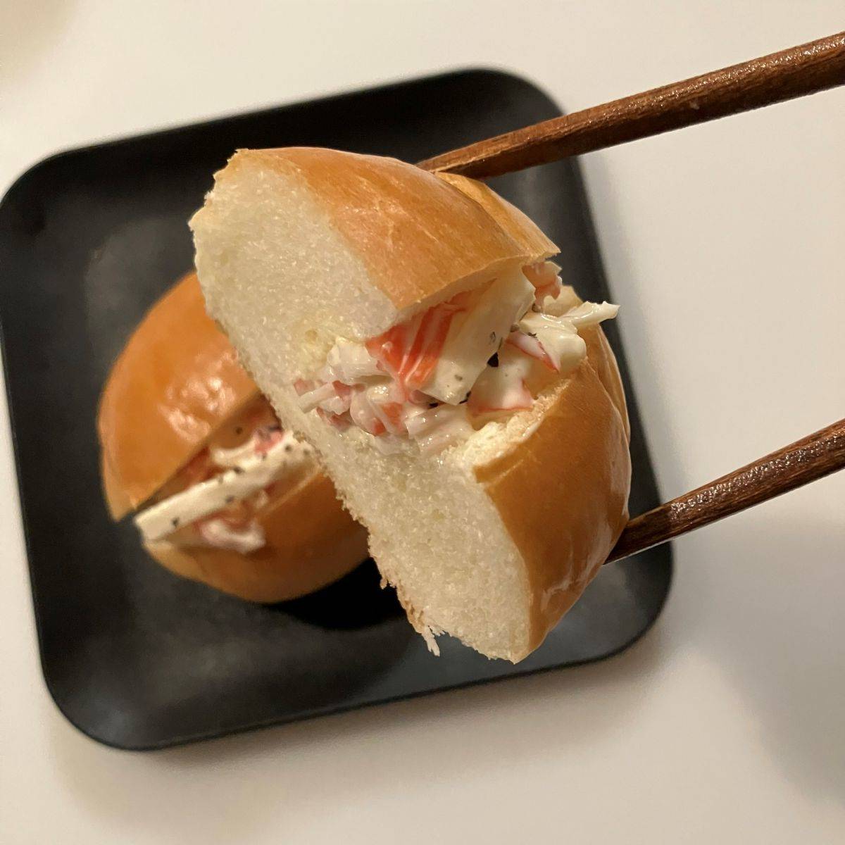 いちまさ公式の「魅惑のカニかまのロブスターロール風」のレシピ