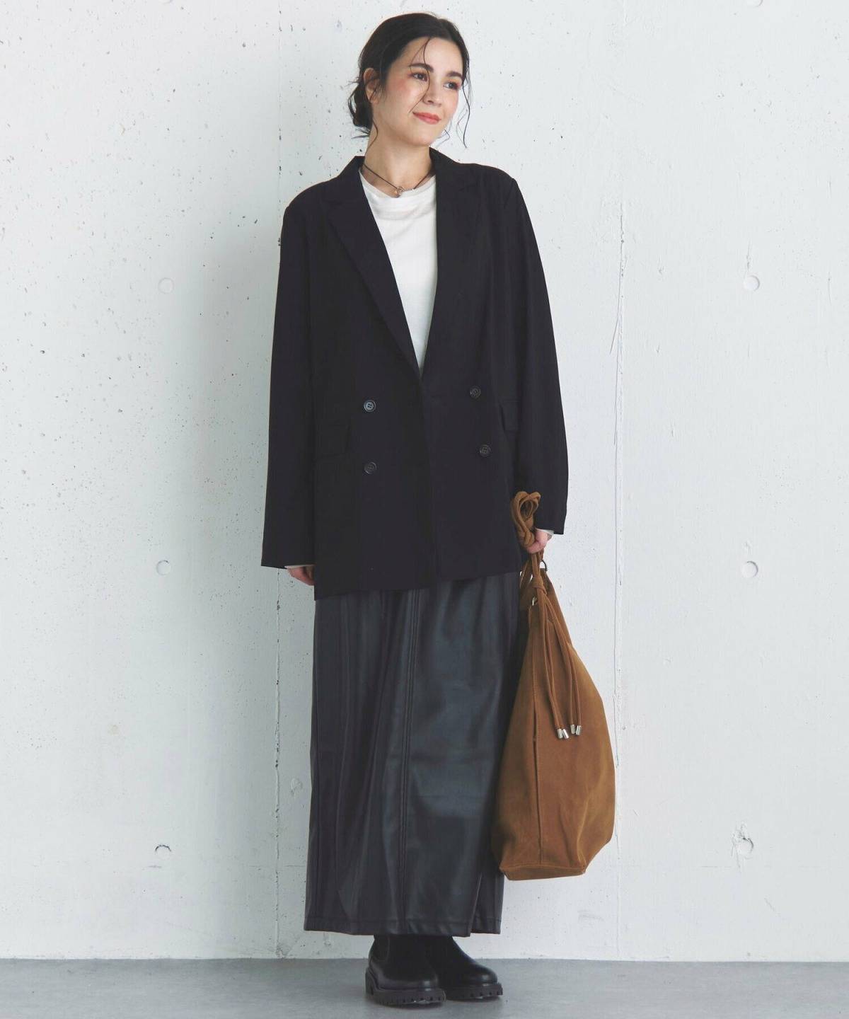 レザースカートコーデ