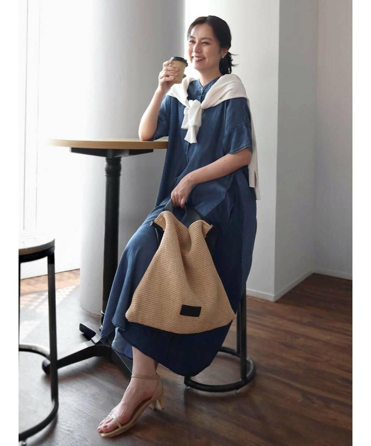 40代のデニムシャツワンピコーデ