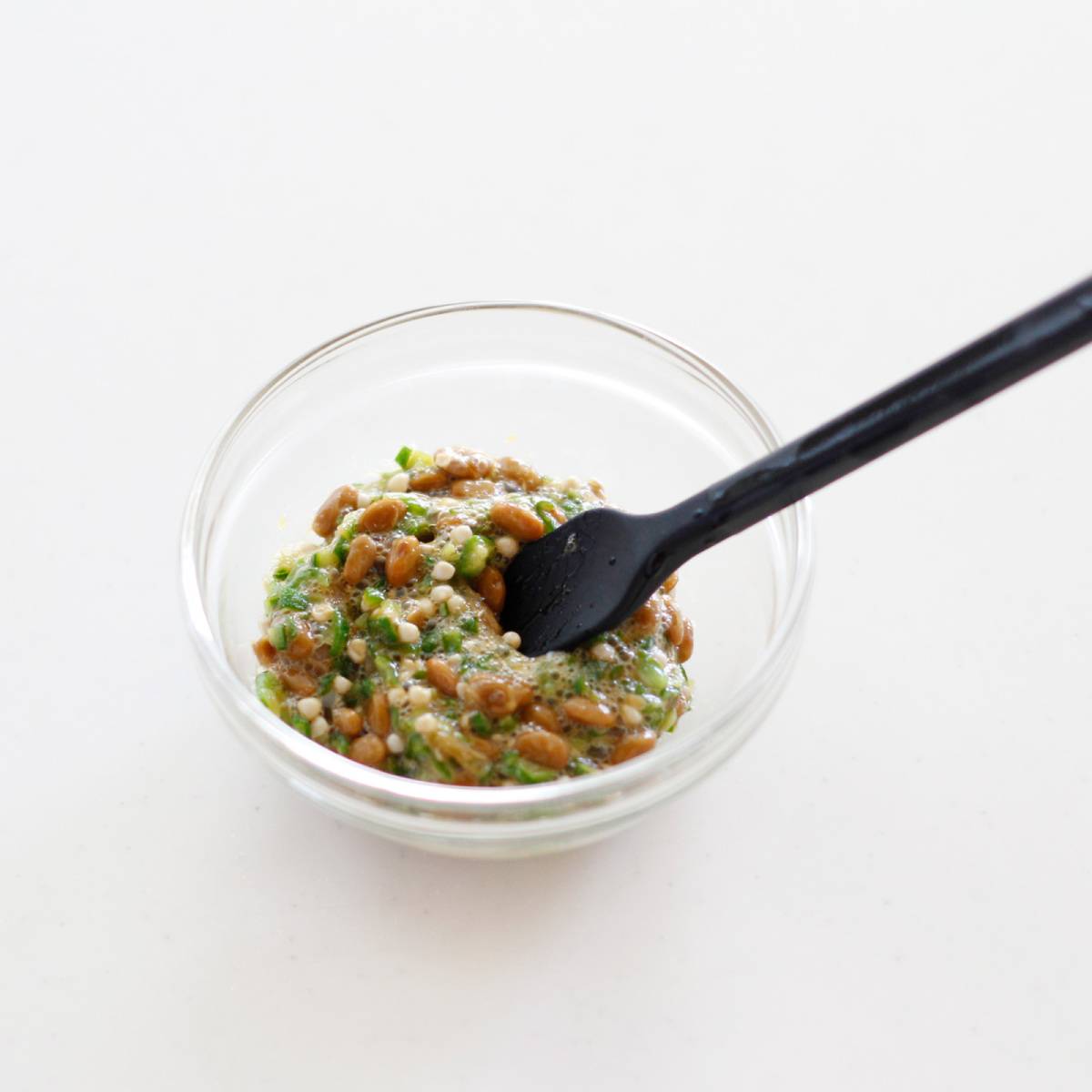 ニッスイ公式の「活ちくわのオクラ納豆あえ」のレシピ