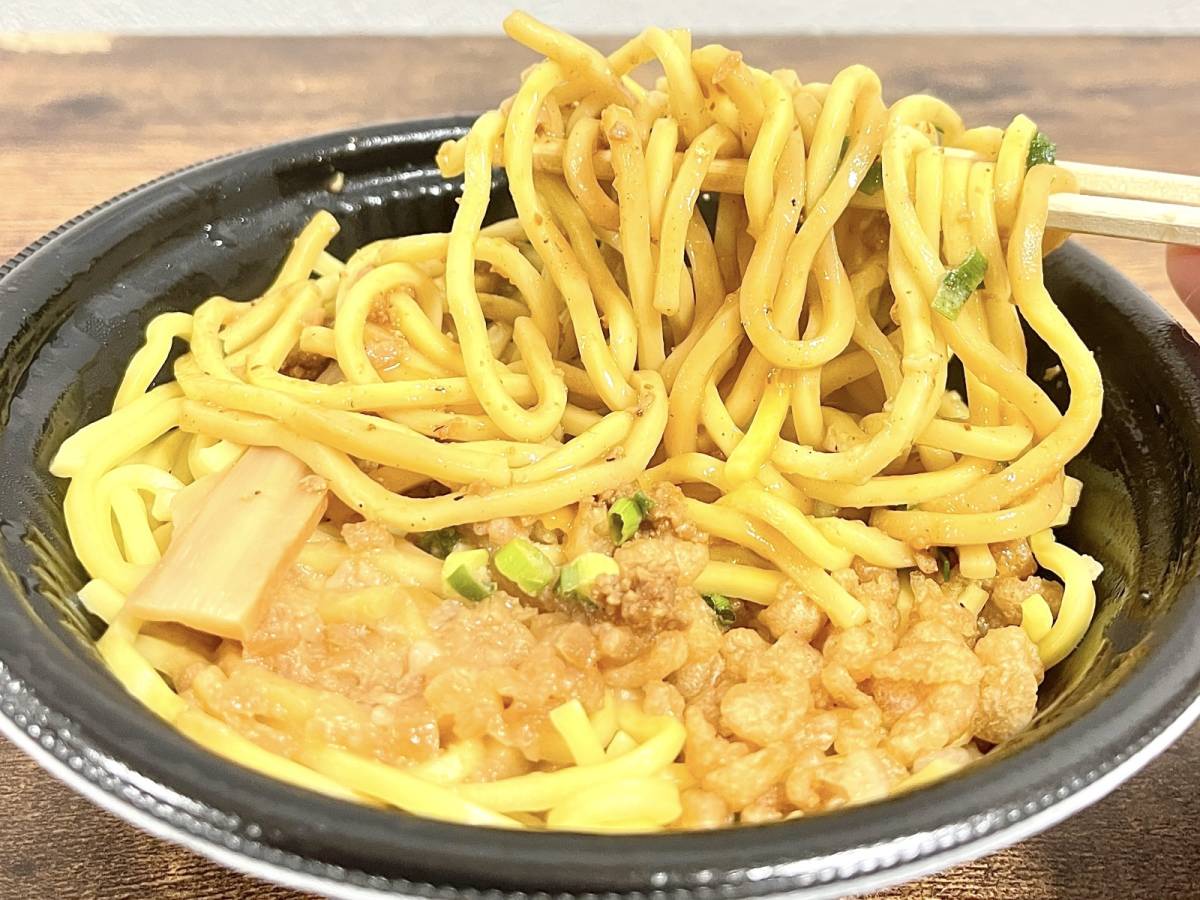 こってり感の強いトッピングがたまらん……♪