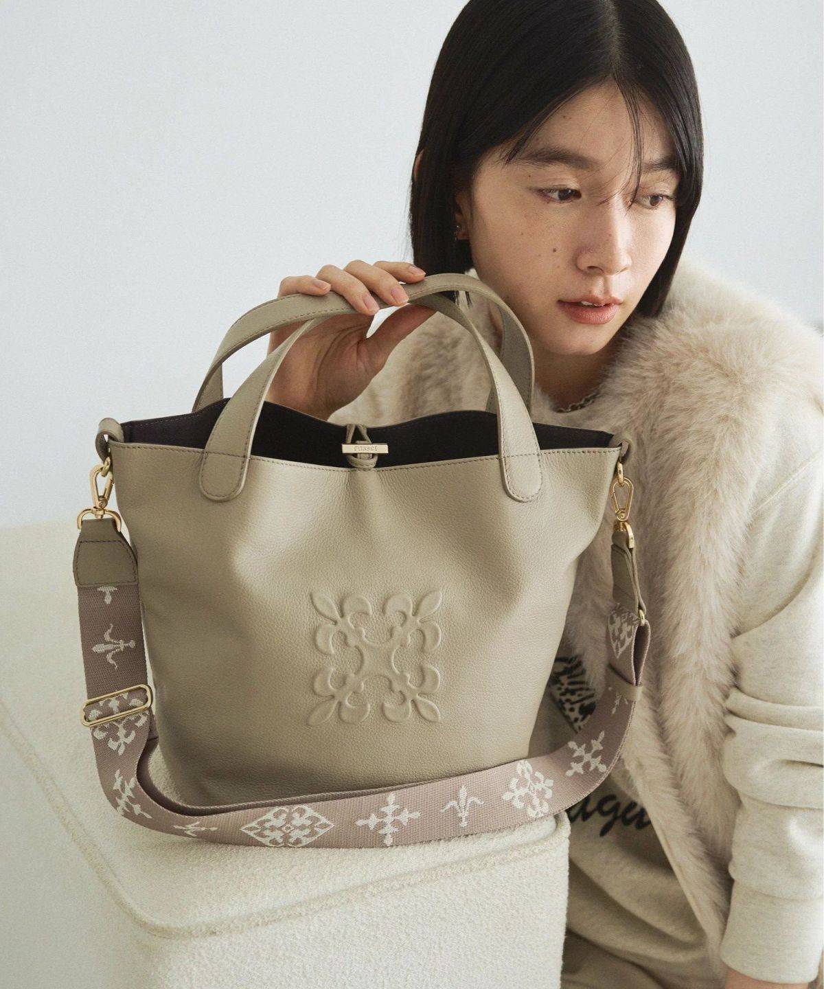 russet 《WEB限定》エンボスモノグラム2WAYミニトートバッグ