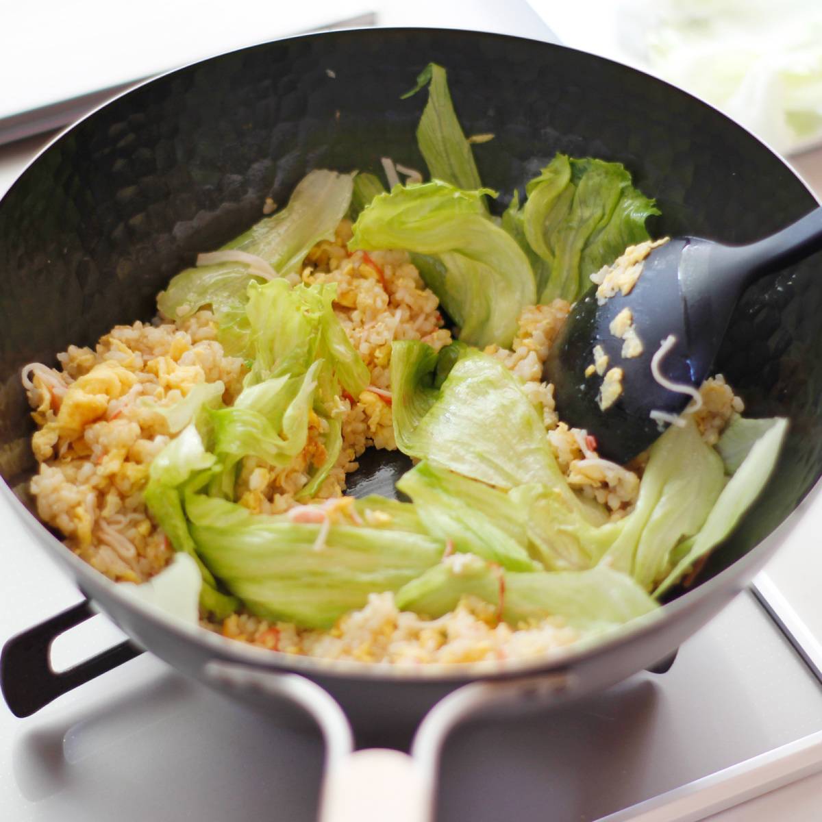 いちまさ公式の「玄米とカニかまのレタスチャーハン」のレシピ