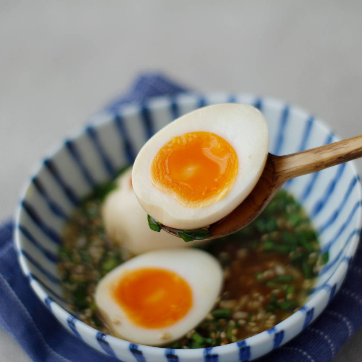 ヤマキ公式の「卵×めんつゆ」「めんつゆやみつき卵」のレシピ