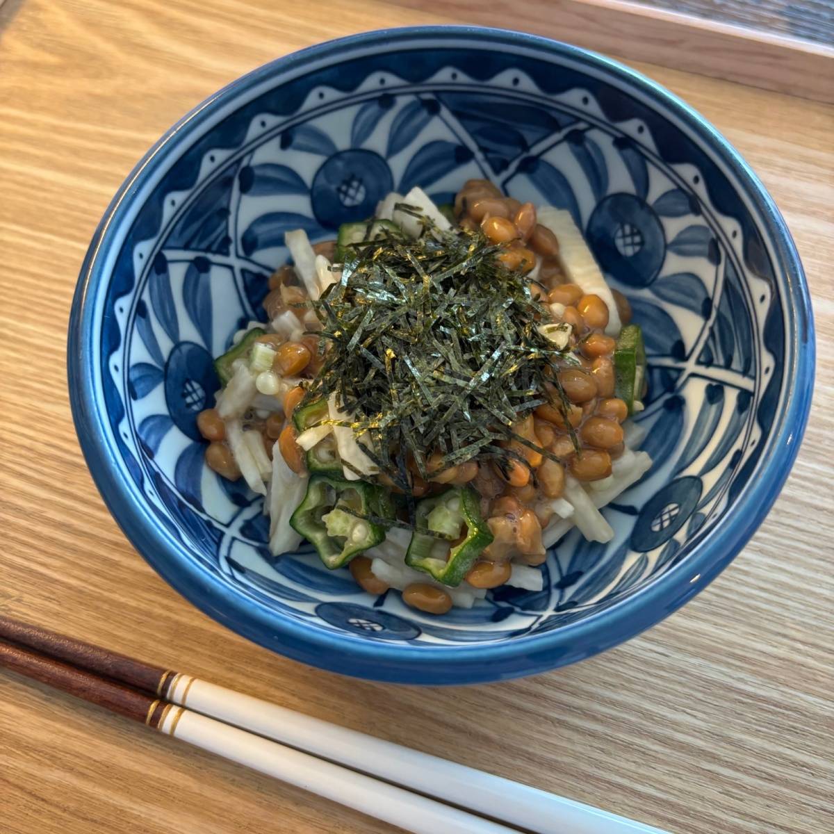 タカノフーズ公式の「長いもサクサク納豆」のレシピ