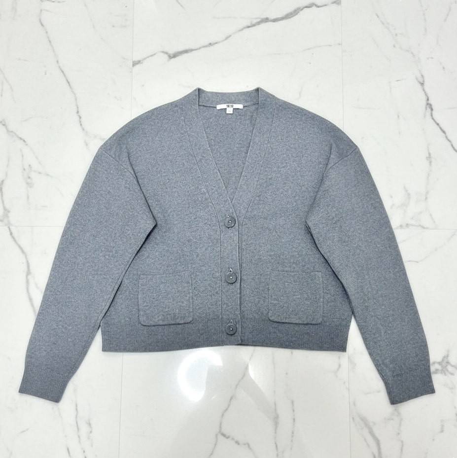 UNIQLOスムースコットンVネックショートカーディガン