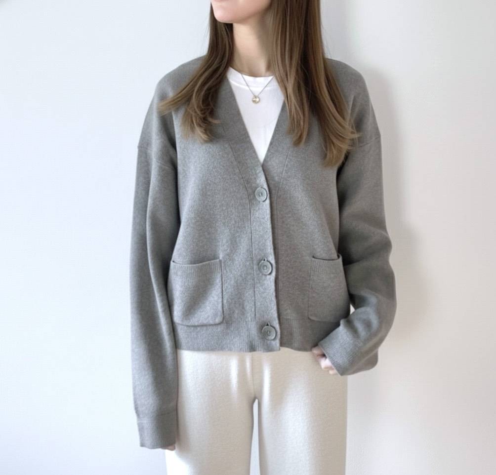 UNIQLOスムースコットンVネックショートカーディガン