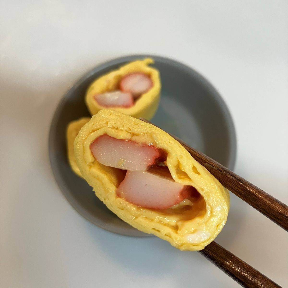 いちまさ公式の「カニかまでリンゴの玉子焼き」のレシピ