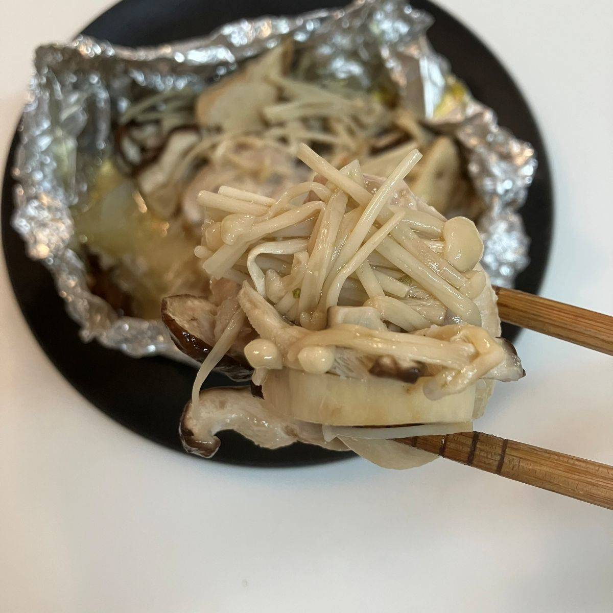 JAグループ公式の「バターの香りがたまらない!鶏のホイル焼き」のレシピ