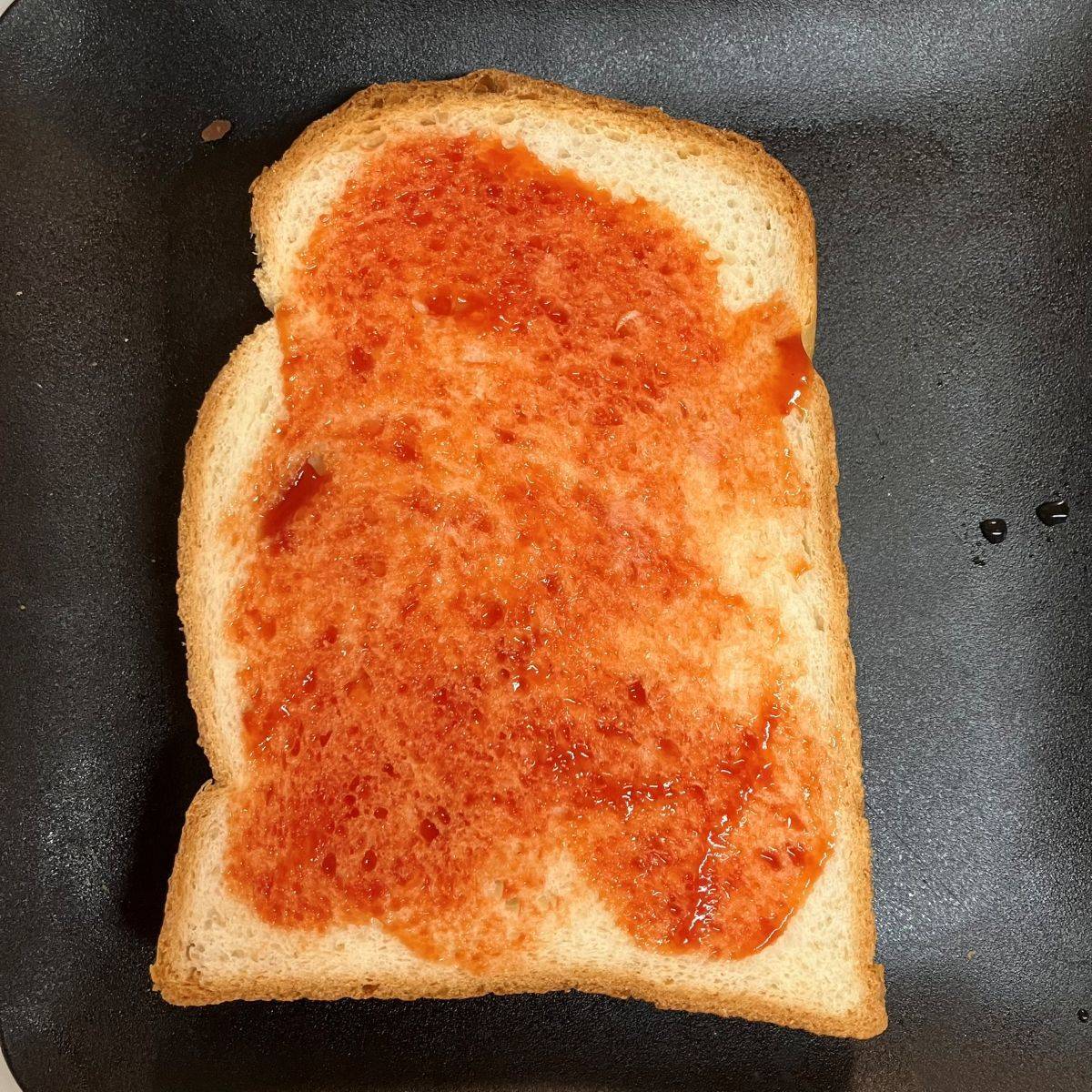 JAグループ公式の「ボリューム満点！ 市販のピザにトッピング」のレシピ