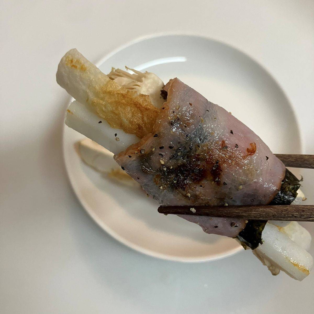 ニッスイ公式の「活ちくわとエリンギのベーコン巻き」のレシピ