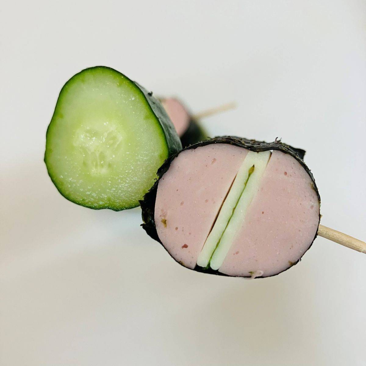 ニッスイ公式の「おさかなのソーセージのチーズサンドのり巻き」のレシピ