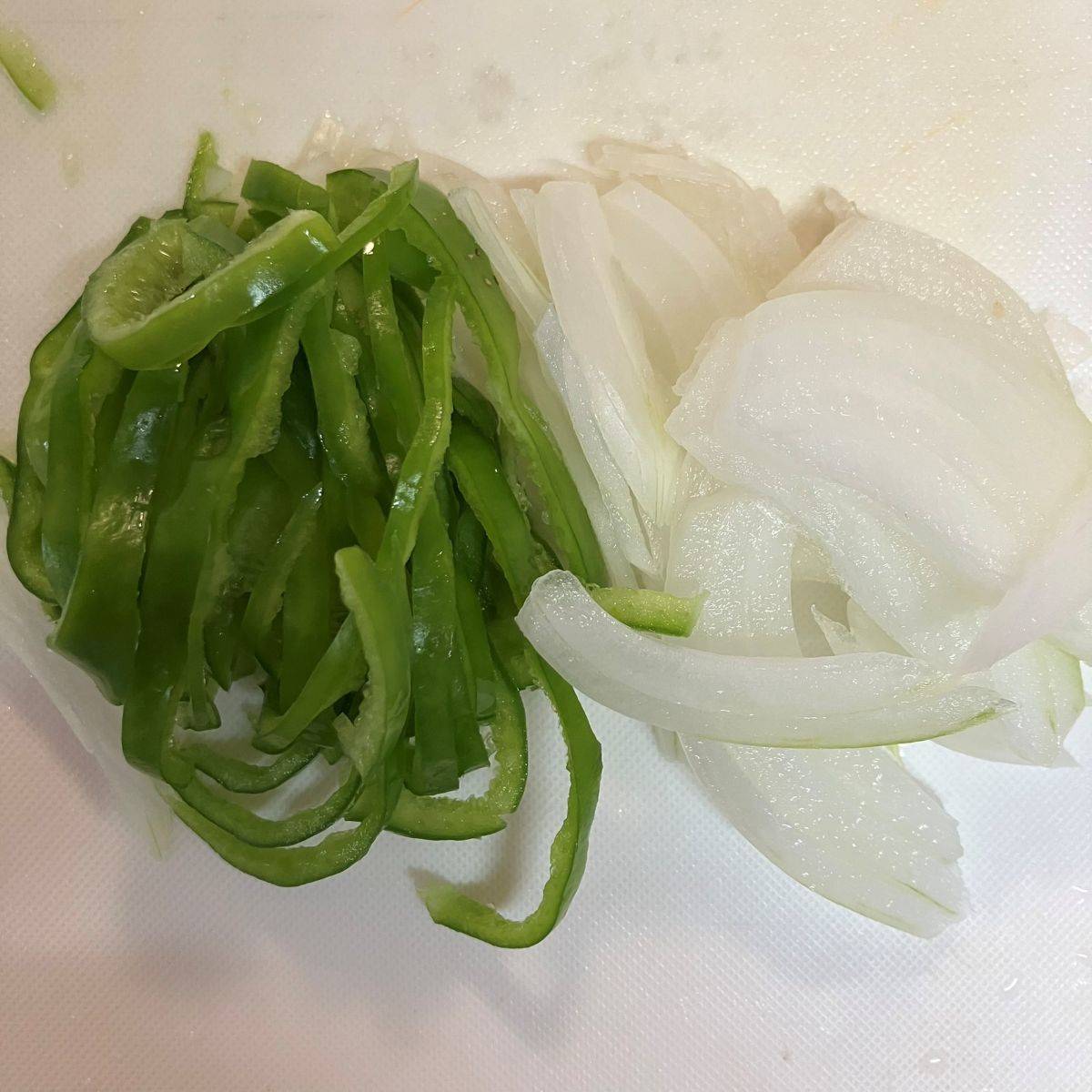 いなば公式の「ボリューム満点！ゴロっととろっとツナトースト」のレシピ