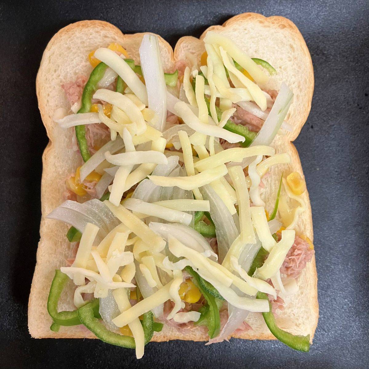 いなば公式の「ボリューム満点！ゴロっととろっとツナトースト」のレシピ