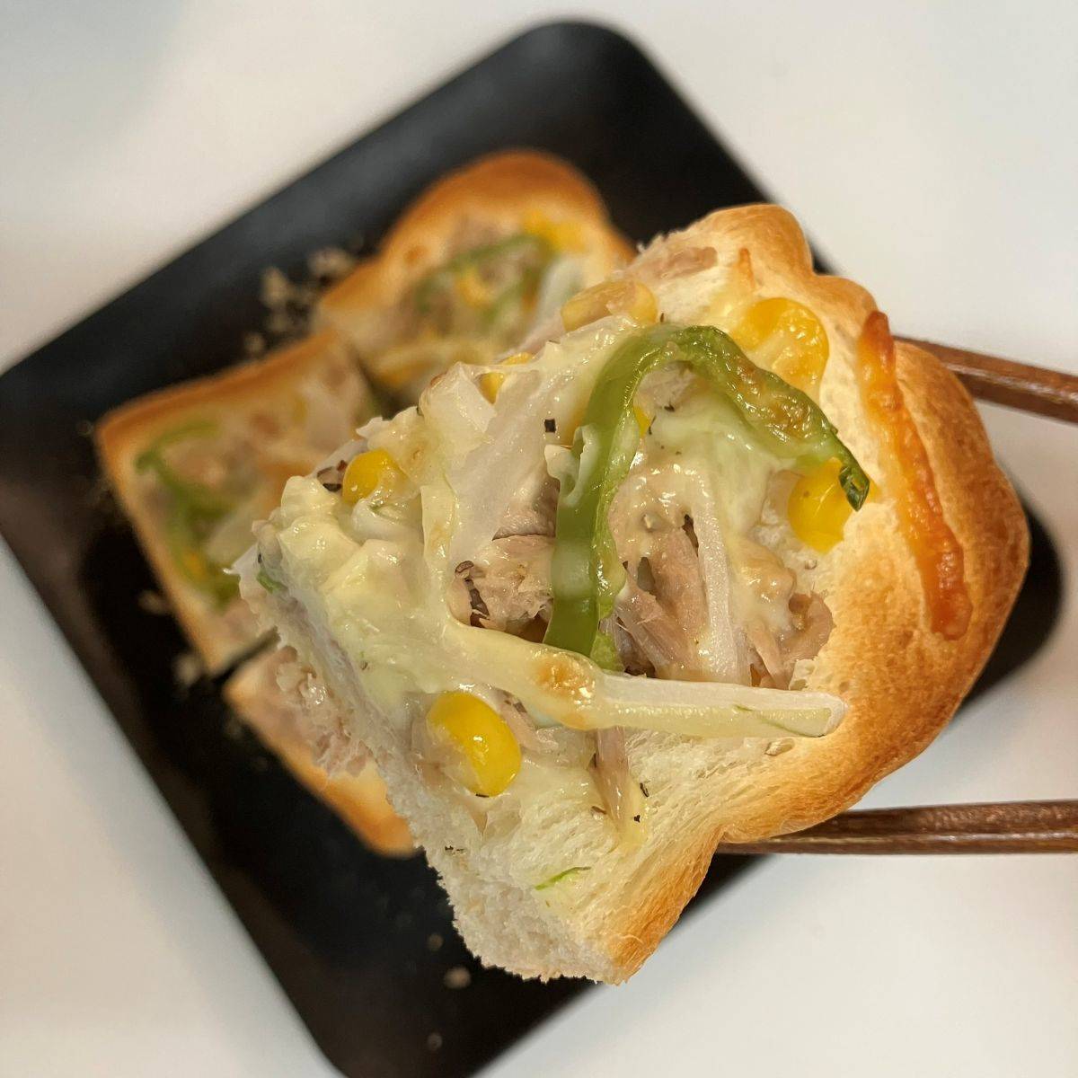 いなば公式の「ボリューム満点！ゴロっととろっとツナトースト」のレシピ