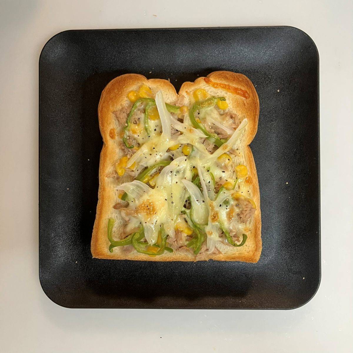 いなば公式の「ボリューム満点！ゴロっととろっとツナトースト」のレシピ