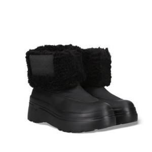 【2026年冬】冷え性さんに捧ぐ！あったかシューズ3選「雪の日も快適」「最高にセンスいい」