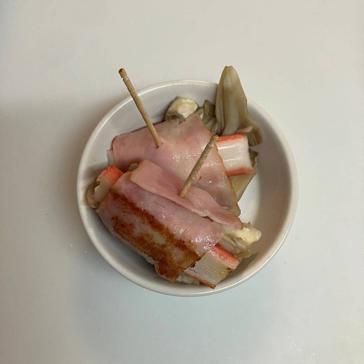 いちまさ公式の「まいたけとカニかまのベーコン巻き」のレシピ