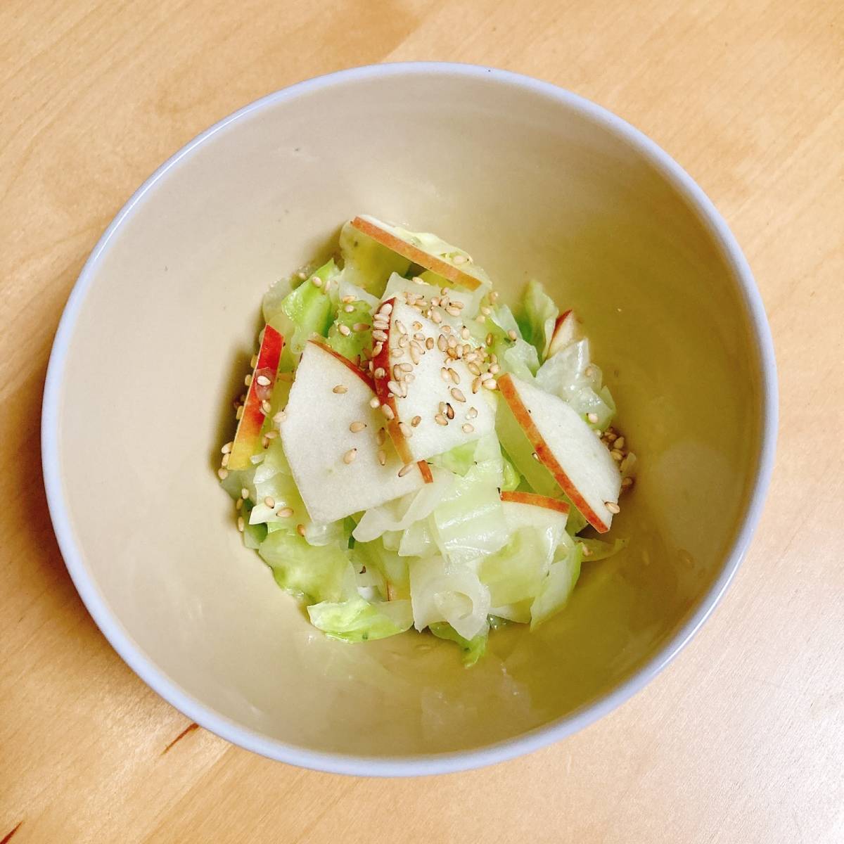 JAグループ公式の「❤キャベツと王林のサラダ❤」のレシピ