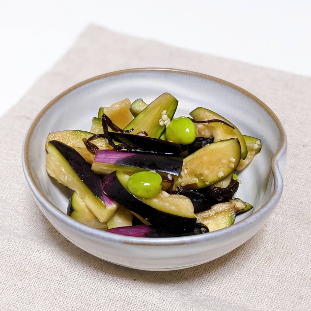 JAグループ公式の「水茄子と枝豆塩昆布の麺つゆ酢漬け」のレシピ