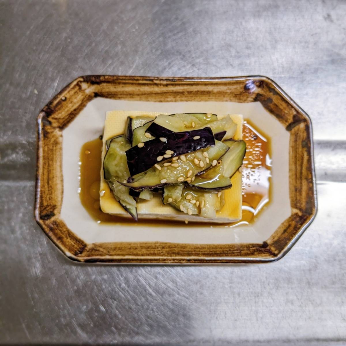 JAグループ公式の「蒸し茄子の中華冷奴」のレシピ