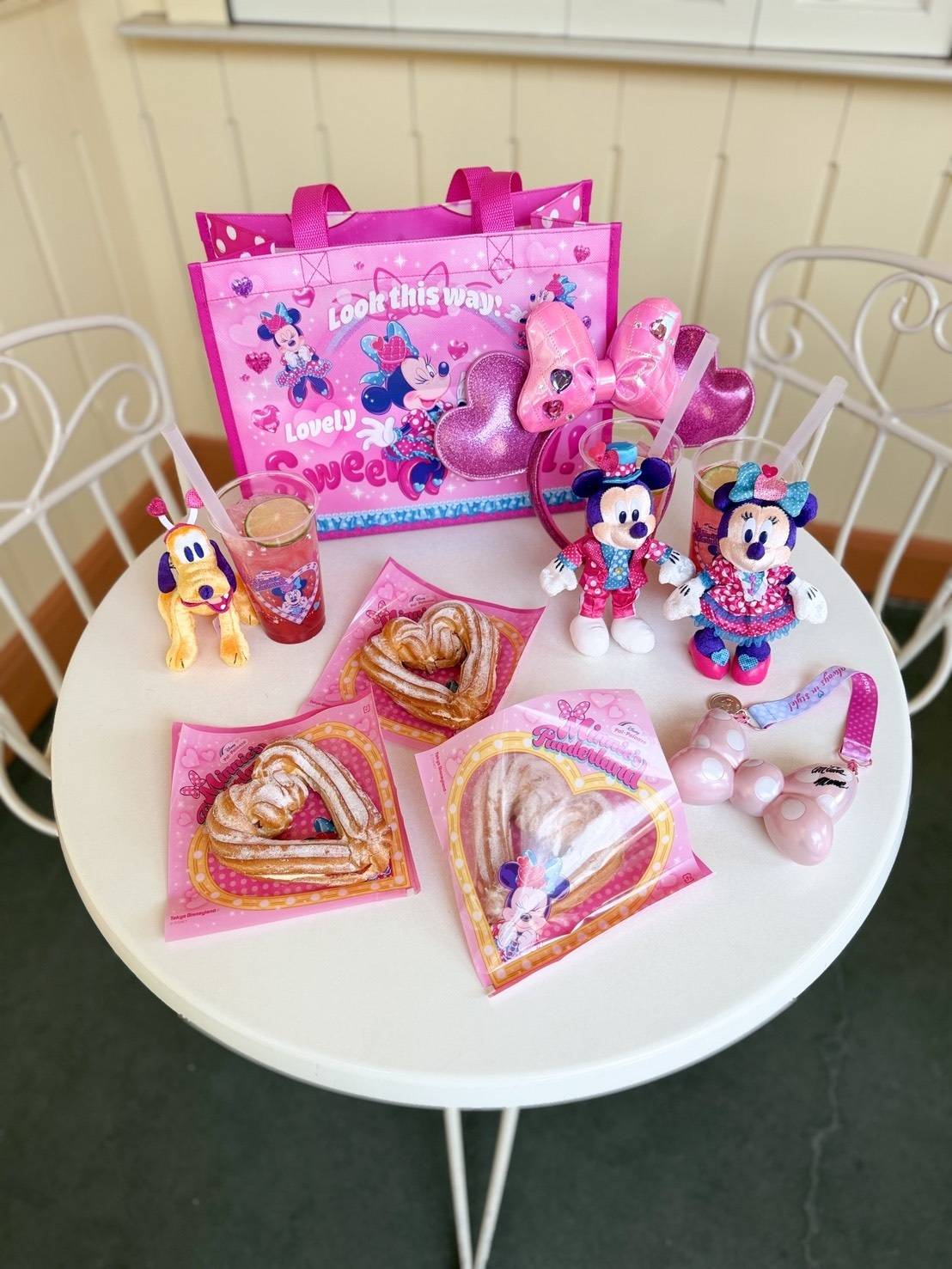 ディズニー・パルパルーザ “ミニーのファンダーランド”のグッズとフード